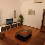 Nada *