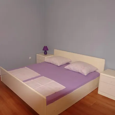 Nada Apartment *