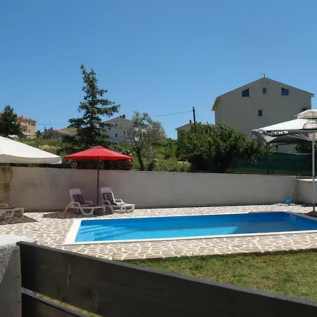 Apartament Nada *